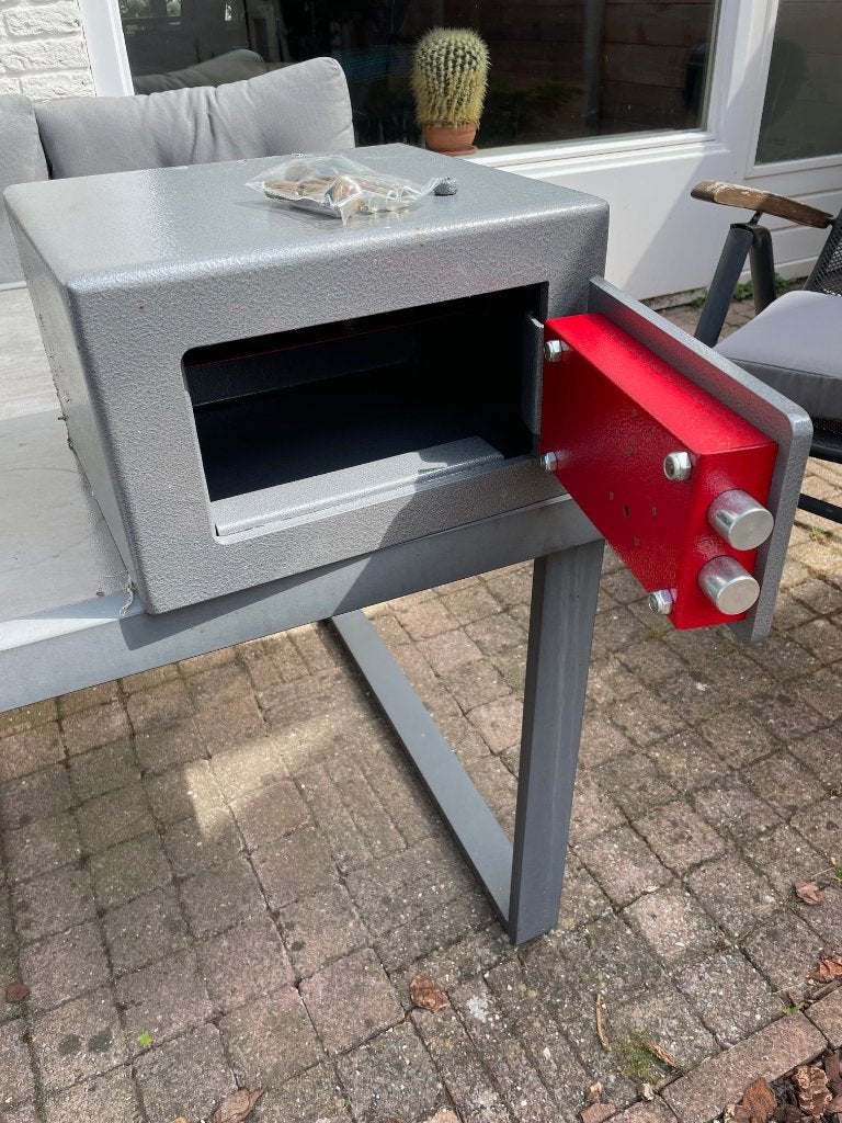 Kluis, Huis en Inrichting, Brandblussers en Brandkasten, Ophalen, Zo goed als nieuw, Brandkast