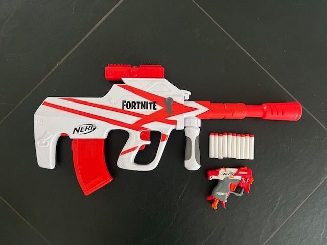 Nerf Fortnite B AR-Blaster + Fortnite pistool, Ophalen of Verzenden, Gebruikt