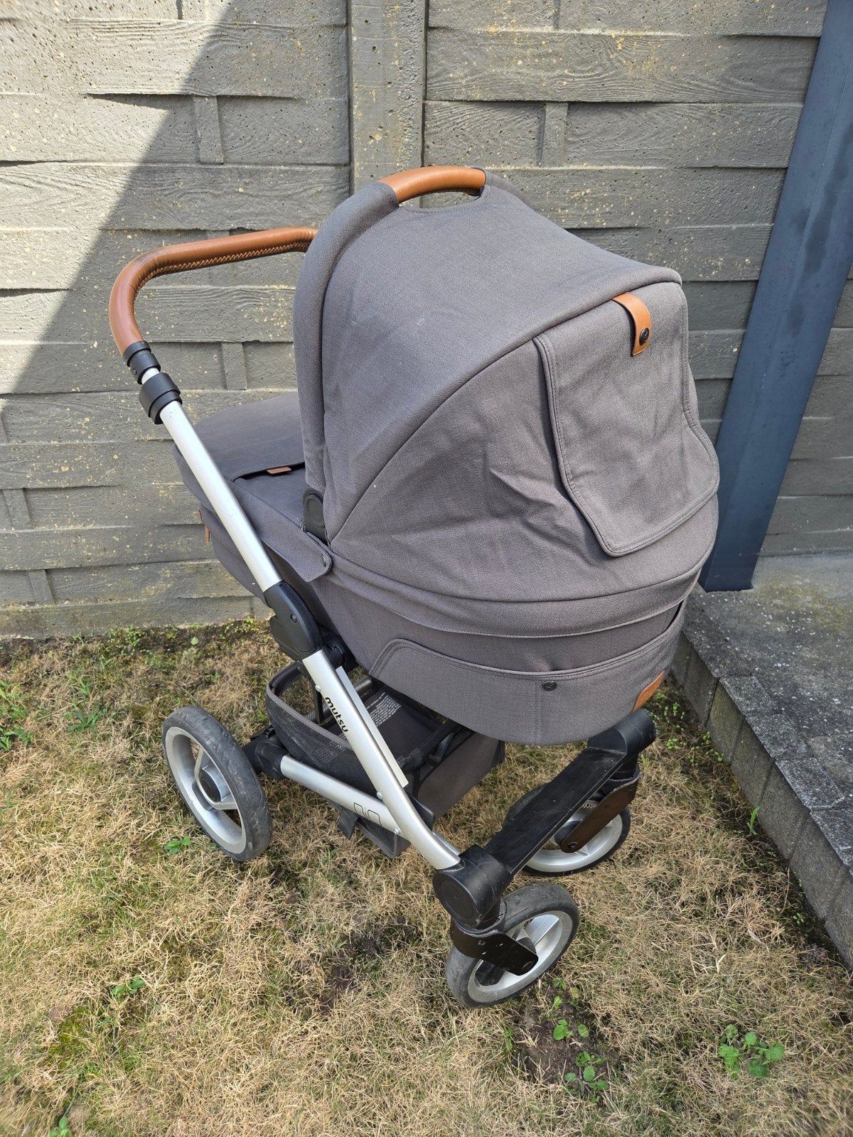 Mutsy Nio combiwagen groen met reiswieg en zitje, Kinderen en Baby's, Ophalen, Gebruikt, Combiwagen, Mutsy