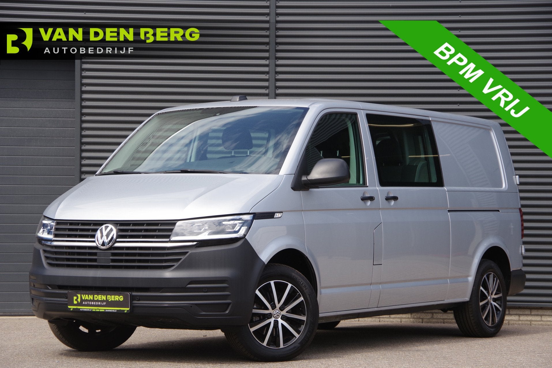 Volkswagen Transporter 2.0 TDI L2 DC-5P, 150PK AUT. LED, 2X, Auto's, Stof, Gebruikt, Euro 6, 4 cilinders