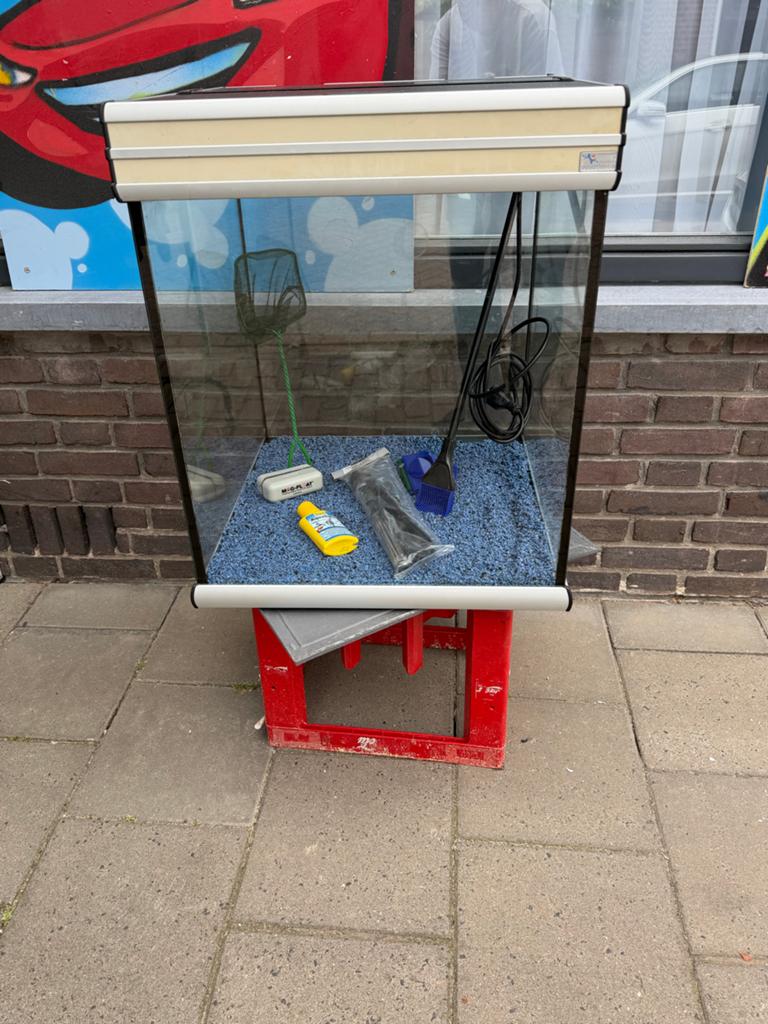 Aquarium incl. toebehoren, Ophalen, Inclusief toebehoren, Gebruikt, Leeg aquarium