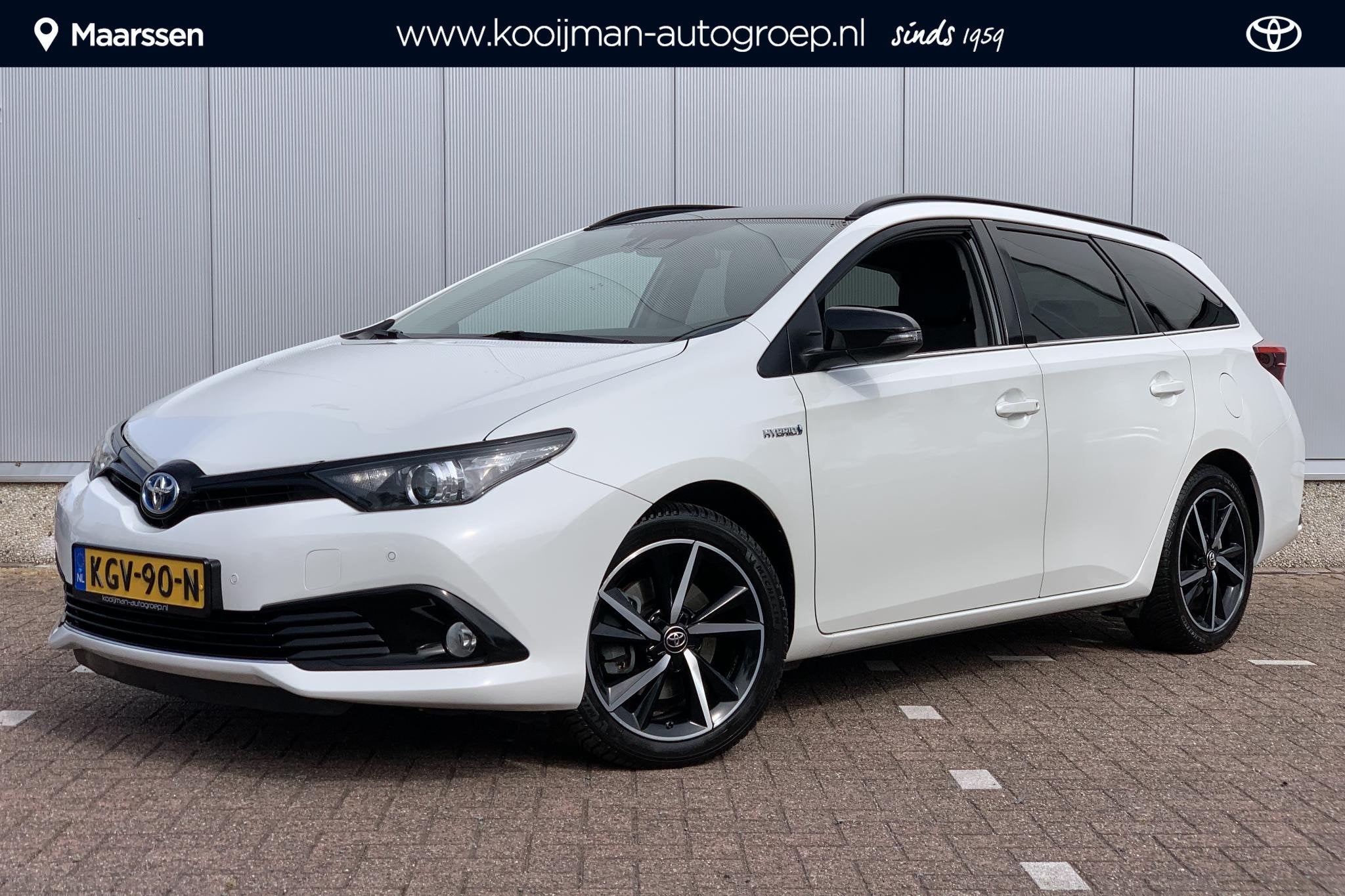 Toyota Auris 1.8 Hybrid Executive / Bluetooth / Camera / Par, Auto's, Gebruikt, Euro 6, Wit, Hybride Elektrisch/Benzine