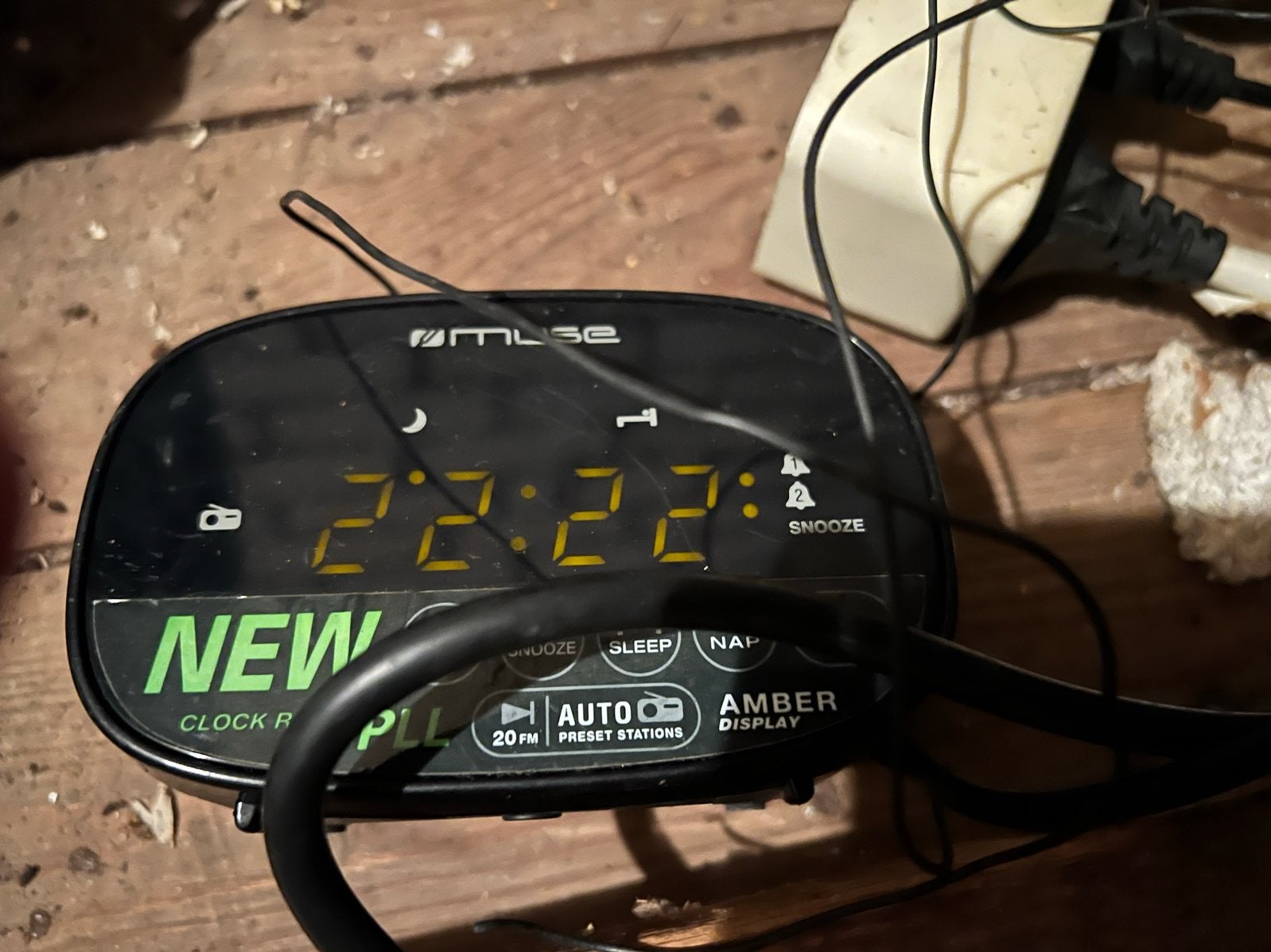 Muse Radio Wekker - Netstroom & Batterij, Ophalen of Verzenden, Gebruikt, Digitaal