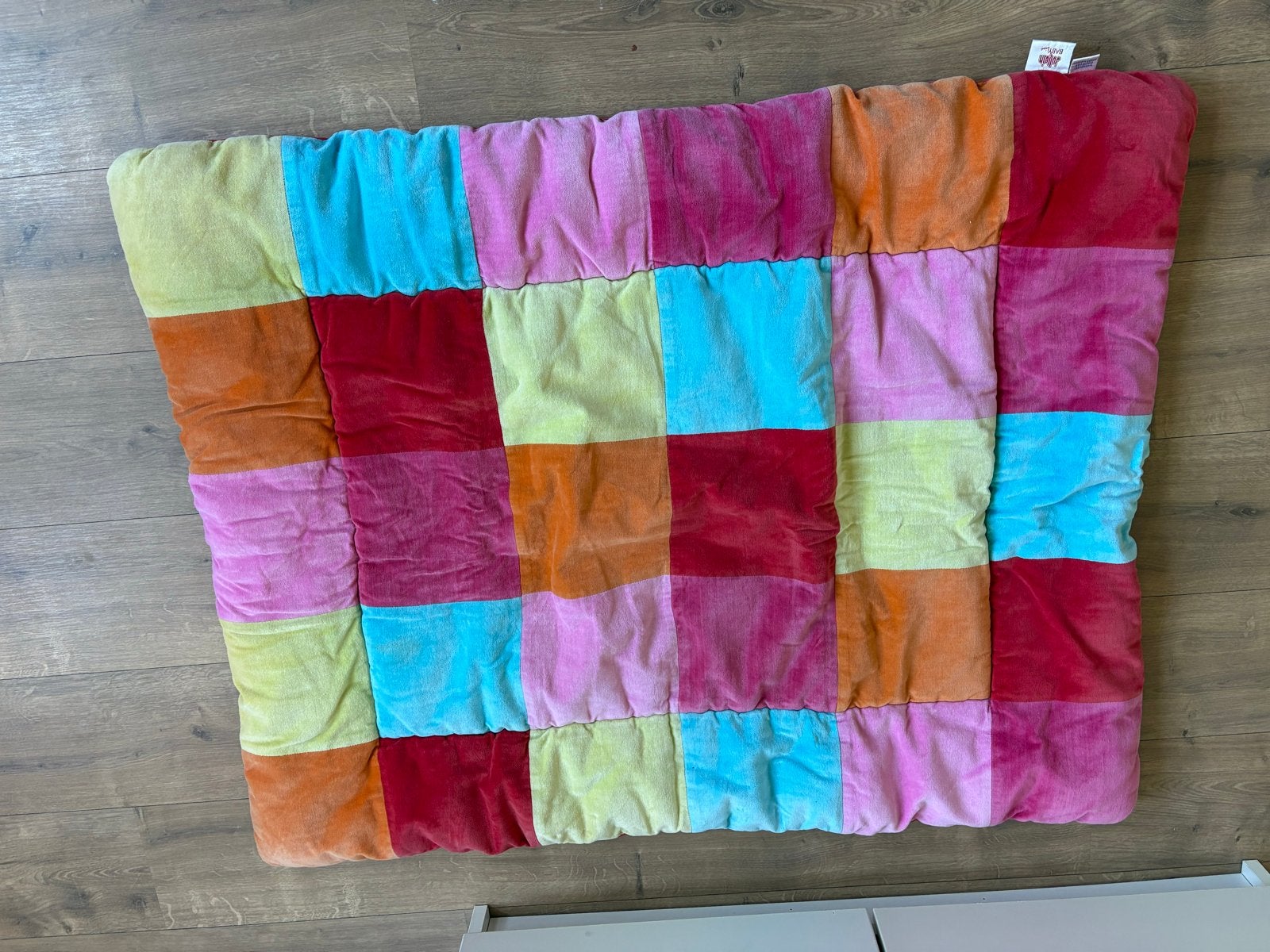Vrolijk Boxkleed - Meerkleurig en Comfortabel, Ophalen, Gebruikt, Overige merken, Gevoerd