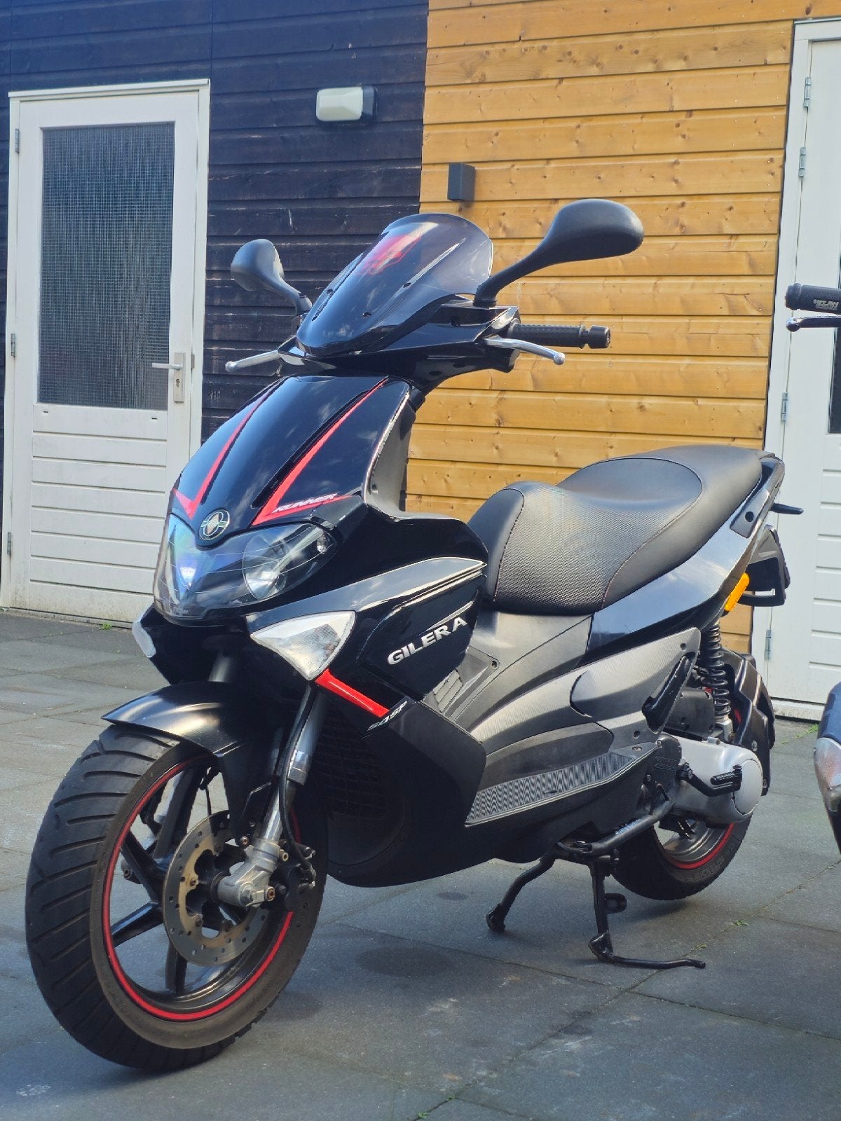 gilera runner rst 2012 mega goede staat!!!, Piaggio, Tweetakt, Maximaal 45 km/u, Ophalen of Verzenden