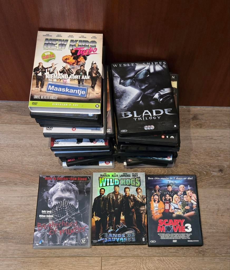 32 dvd's van alles wat, Vanaf 12 jaar, Ophalen of Verzenden, Zo goed als nieuw