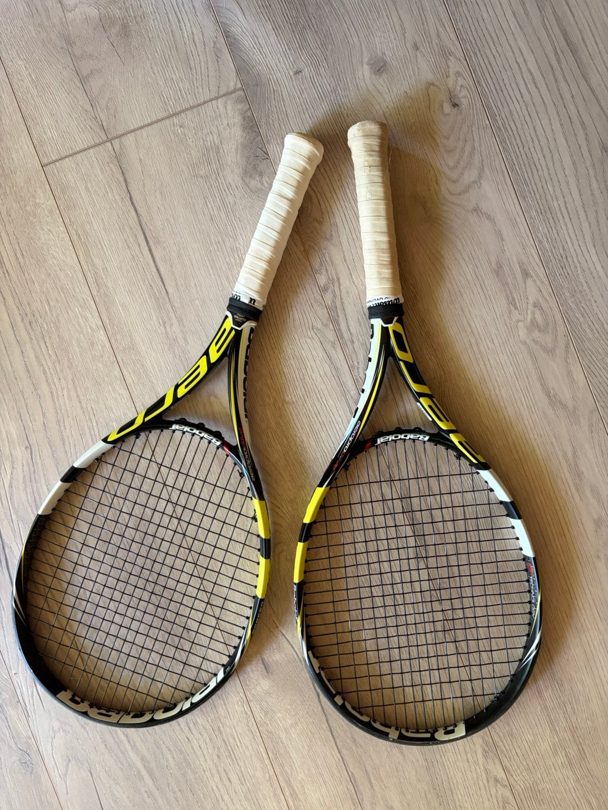 Twee Babolat tennisrackets, Sport en Fitness, Tennis, Gebruikt, Racket, Babolat, Ophalen