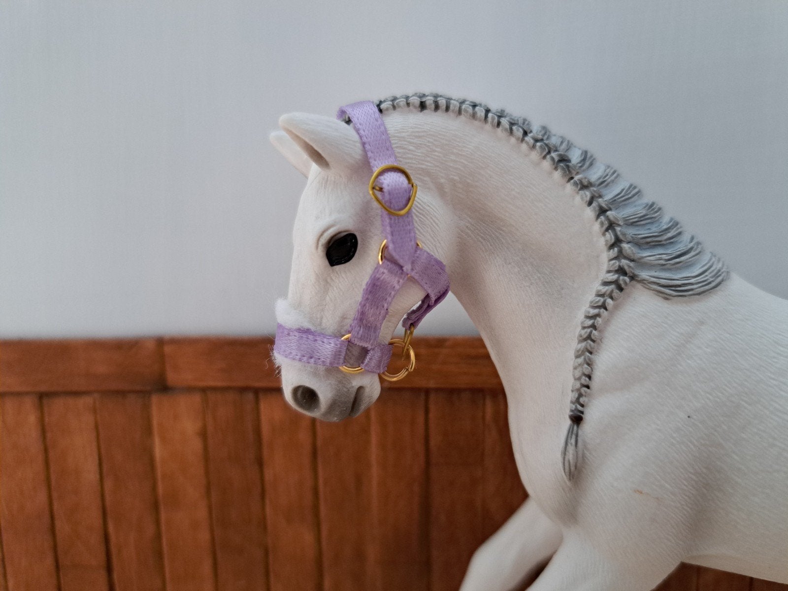 schleich halster lila, Ophalen of Verzenden, Zo goed als nieuw, Paard, Beeldje of Figuurtje