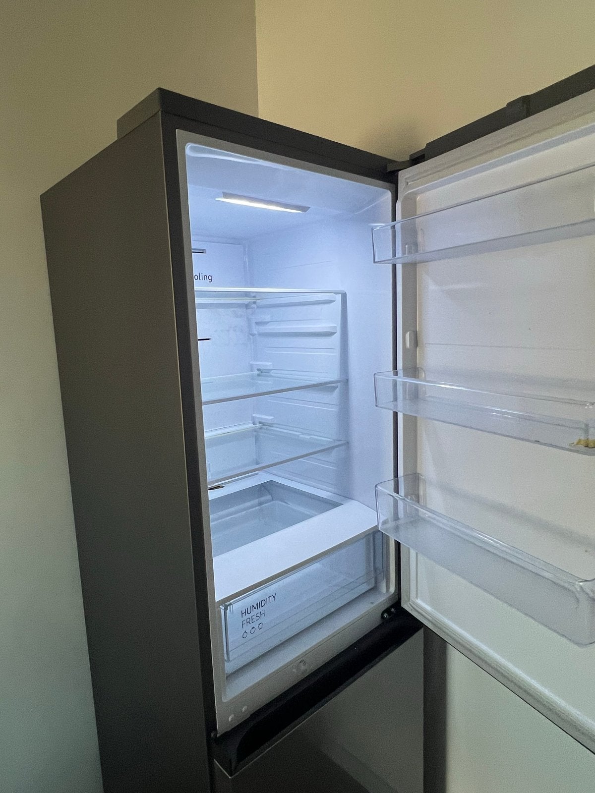 Samsung RB34T600DSA Koel-vriescombinatie Vrijstaand 344L, Ophalen, 200 liter of meer, 60 cm of meer, Met aparte vriezer