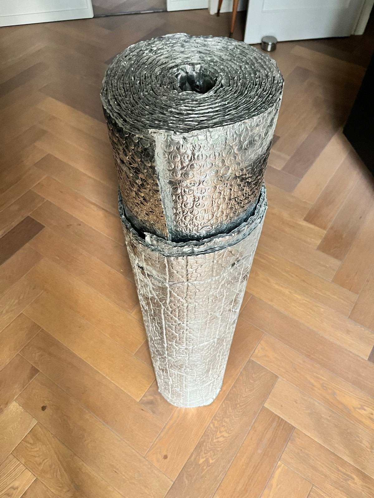 Isolatiemateriaal: reflecterende folie dubbellaags, Doe-het-zelf en Verbouw, 5 tot 10 m², Zo goed als nieuw, Ophalen, Minder dan 4 cm