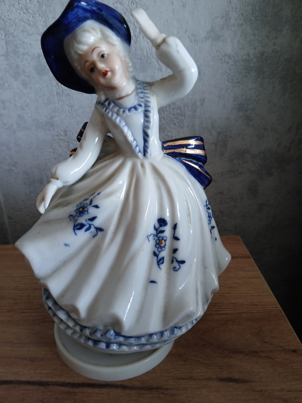 Vintage porseleinen muziekdoosje, dansende dame, Ophalen of Verzenden