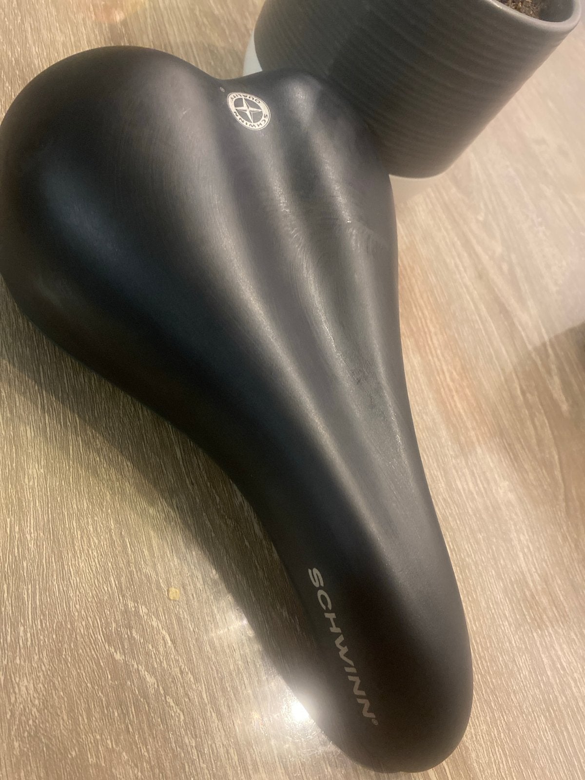 Fietszadel Schwinn - Zo goed als nieuw, Fietsen en Brommers, Ophalen of Verzenden, Zo goed als nieuw, Zadel