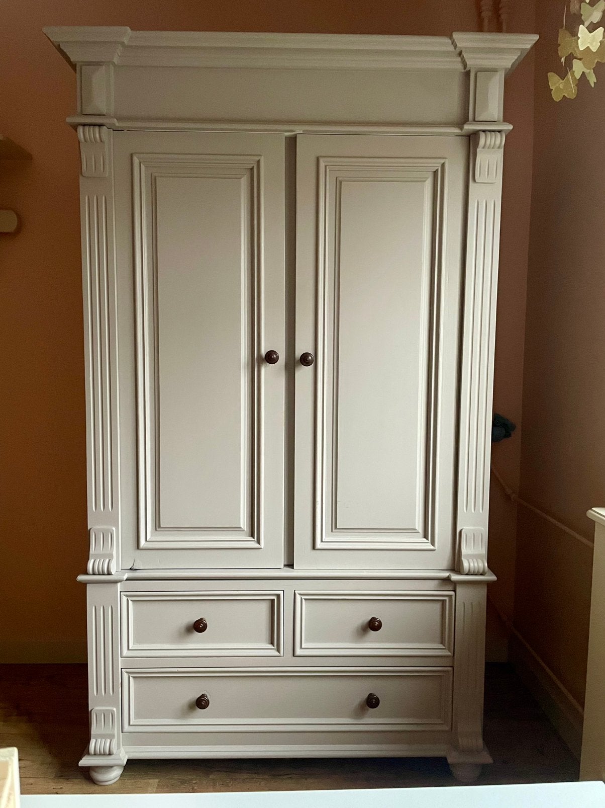 Brocante kledingkast, Huis en Inrichting, Kasten | Kledingkasten, Ophalen, Gebruikt, 100 tot 150 cm, Met lade(s)