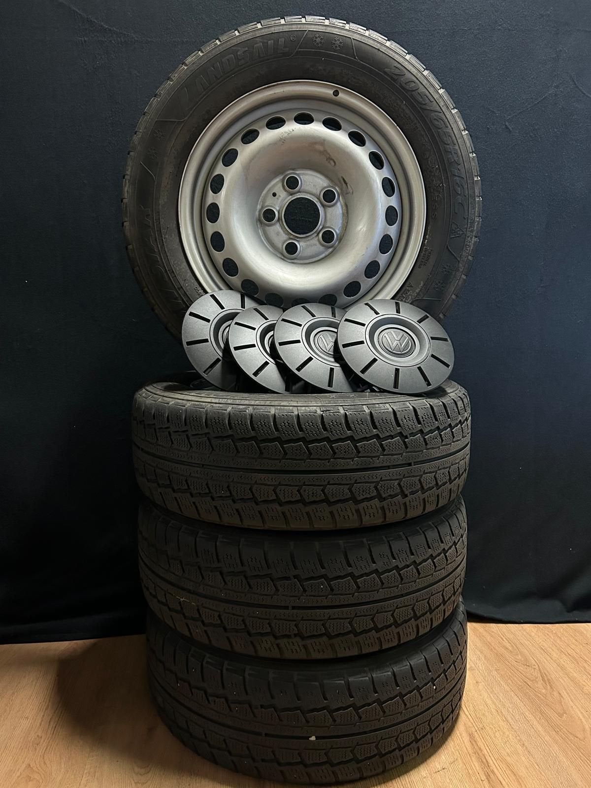 Originele VW Transporter T6 velgenset + Winterbanden, Auto-onderdelen, Banden en Velgen, Ophalen, -, -, Banden en Velgen
