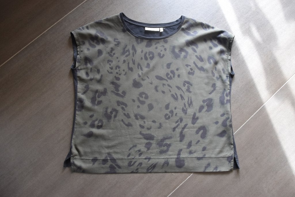 Donkergroen panterprint blousje van Inwear, Ophalen of Verzenden, Zo goed als nieuw, Maat 36 (S), Inwear