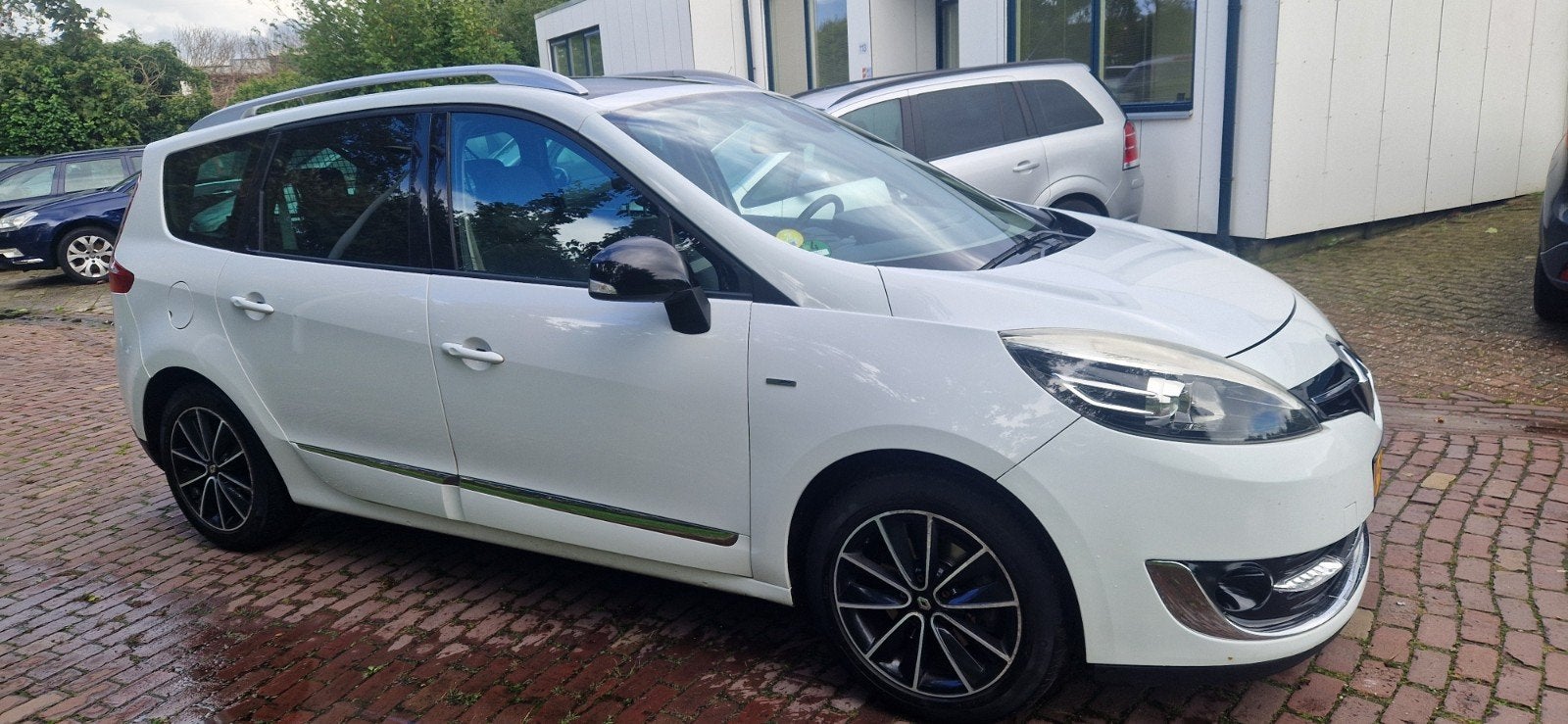 Renault Grand Scenic 1.2 TCE 116pk BOSE NAVI PANO 2013, Voorwielaandrijving, 4 cilinders, Wit, Origineel Nederlands