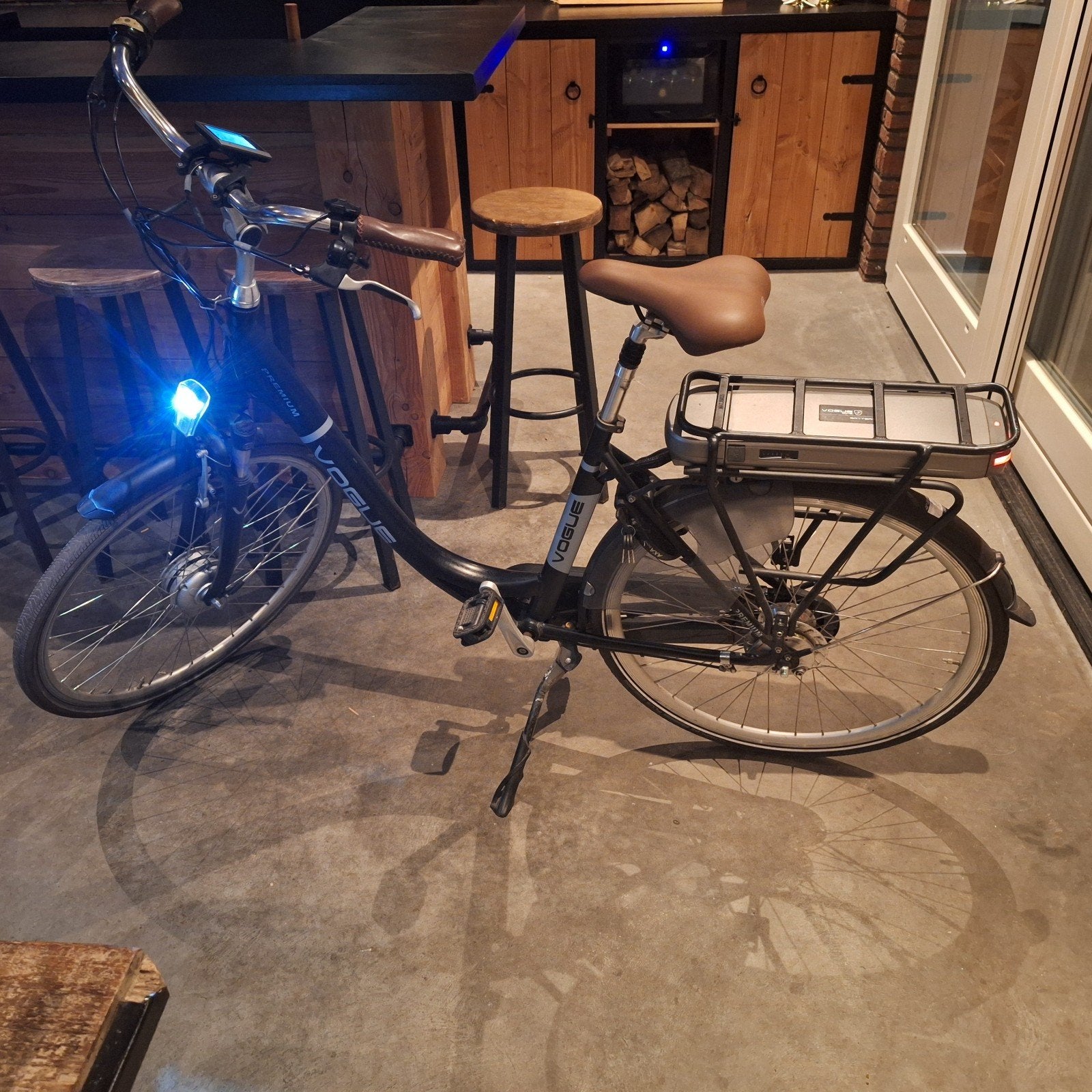 Vogue Premium elektrische fiets met oplader, Ophalen, Gebruikt, Overige merken