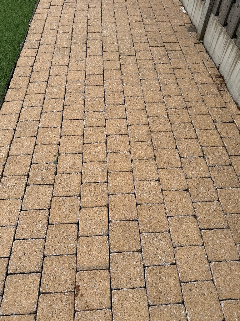 Gratis af te halen 22m2 bestrating, Tuin en Terras, Tegels en Klinkers, Ophalen, Overige materialen, Gebruikt, Klinkers