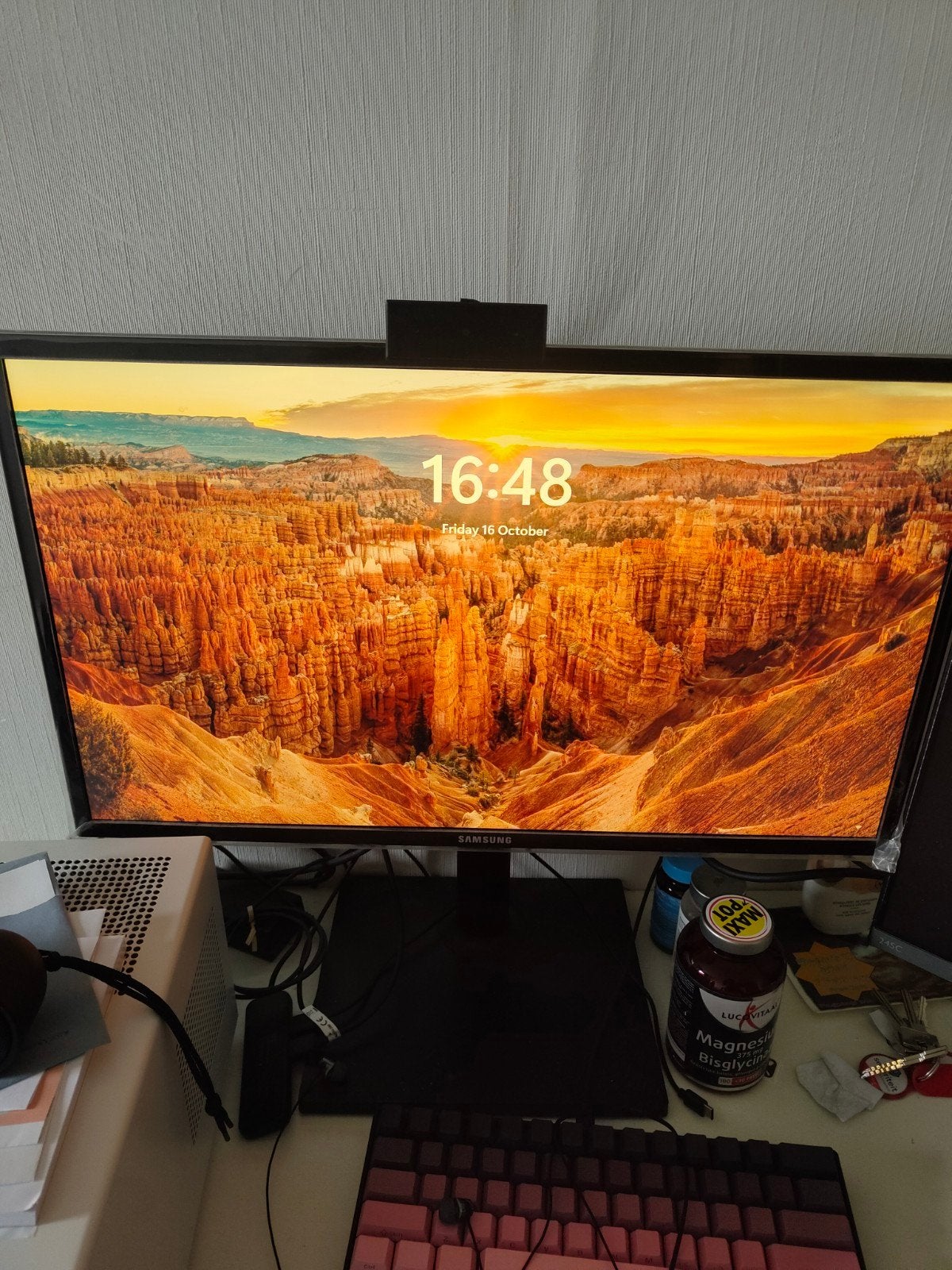 Samsung 24 inch 1080p Monitor, Computers en Software, Ophalen, IPS, Full HD, Zo goed als nieuw