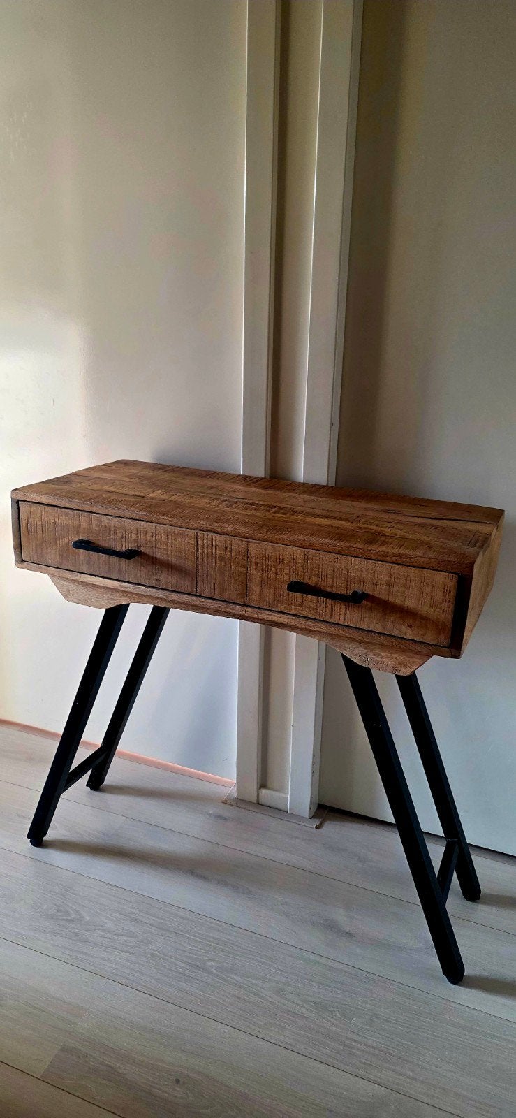 Sidetable mangohout, Ophalen, 100 tot 150 cm, Zo goed als nieuw, 25 tot 50 cm