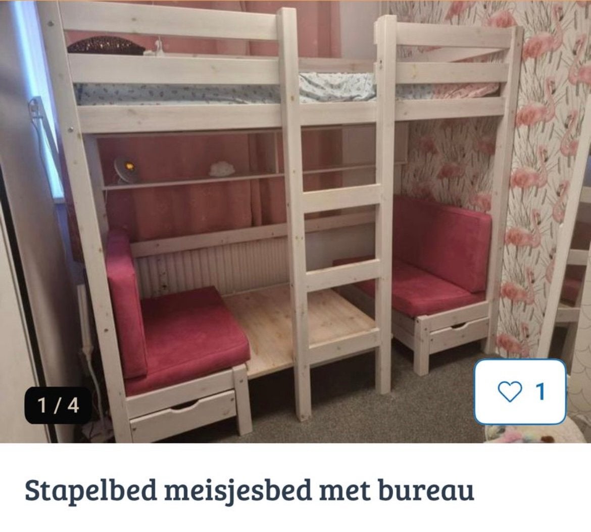 Meisjes stapelbed met zit bankjes, Ophalen, Zo goed als nieuw, Stapelbed