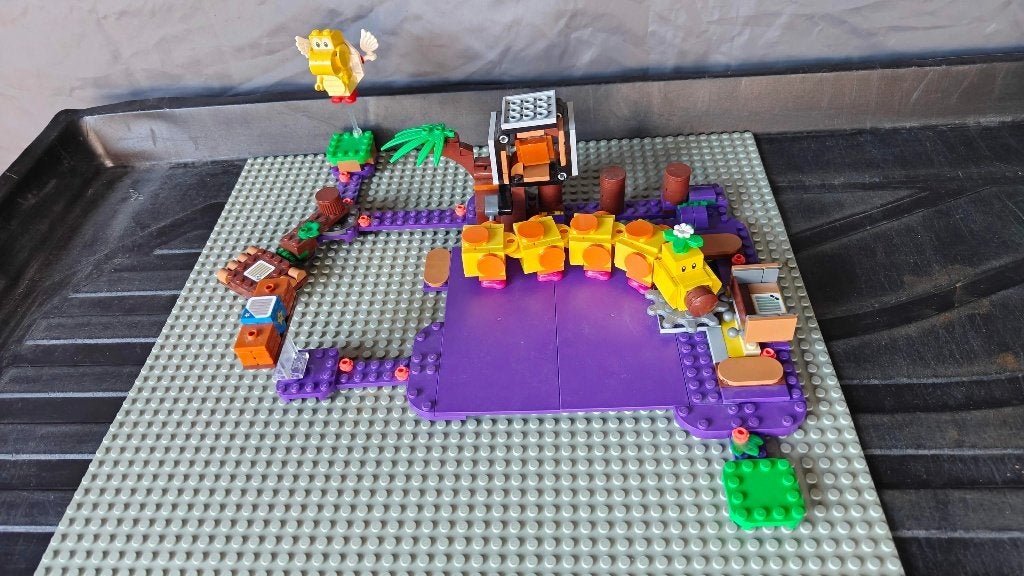 Lego(Mario Bross) Wiggler's Poison Swamp Expansion Set 71383, Ophalen, Overige thema's, Lego, Zo goed als nieuw