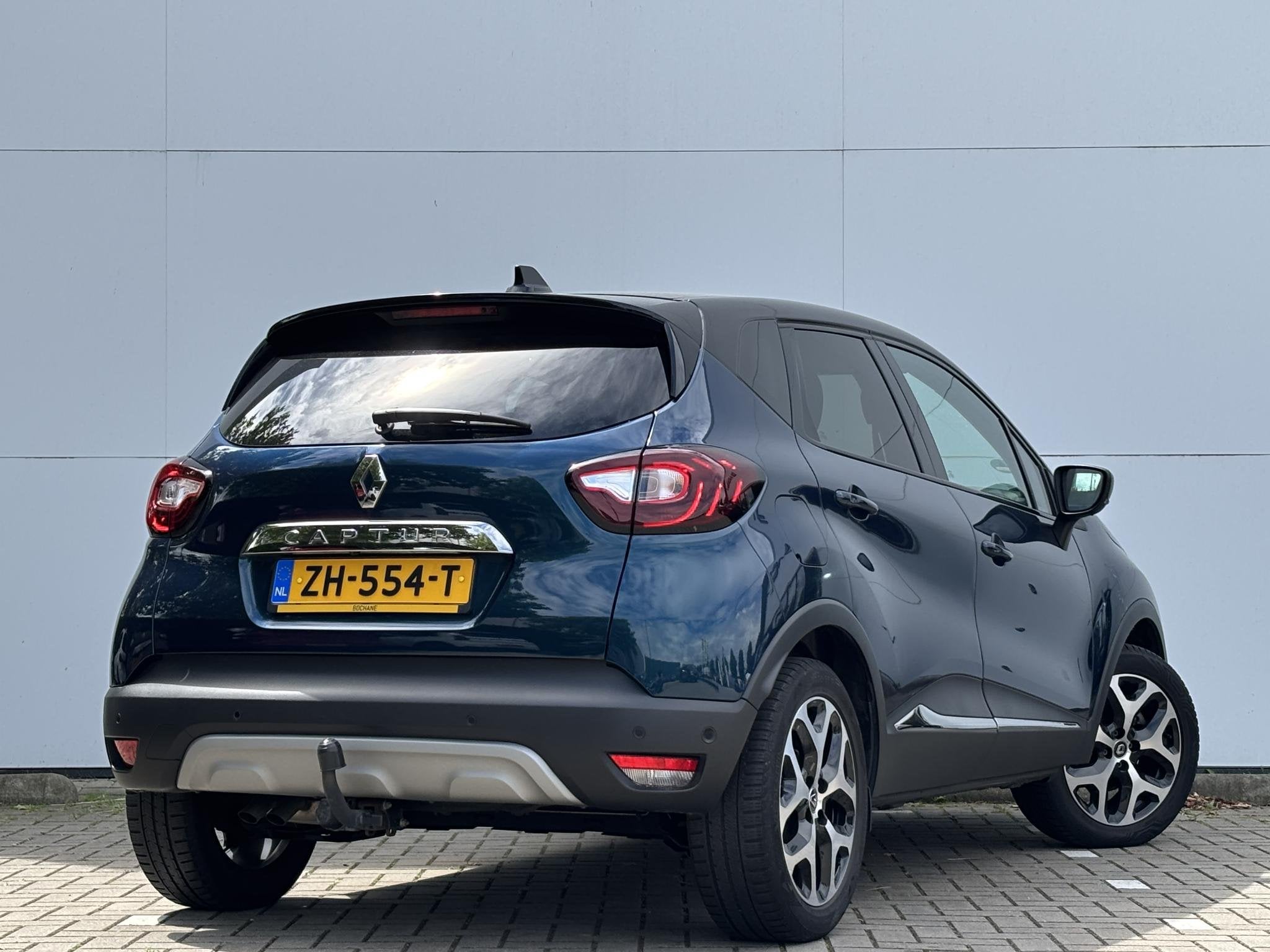 Renault Captur 1.3 TCe Intens | Trekhaak | Achteruitrijcamer, Voorwielaandrijving, Stof, Gebruikt, Euro 6