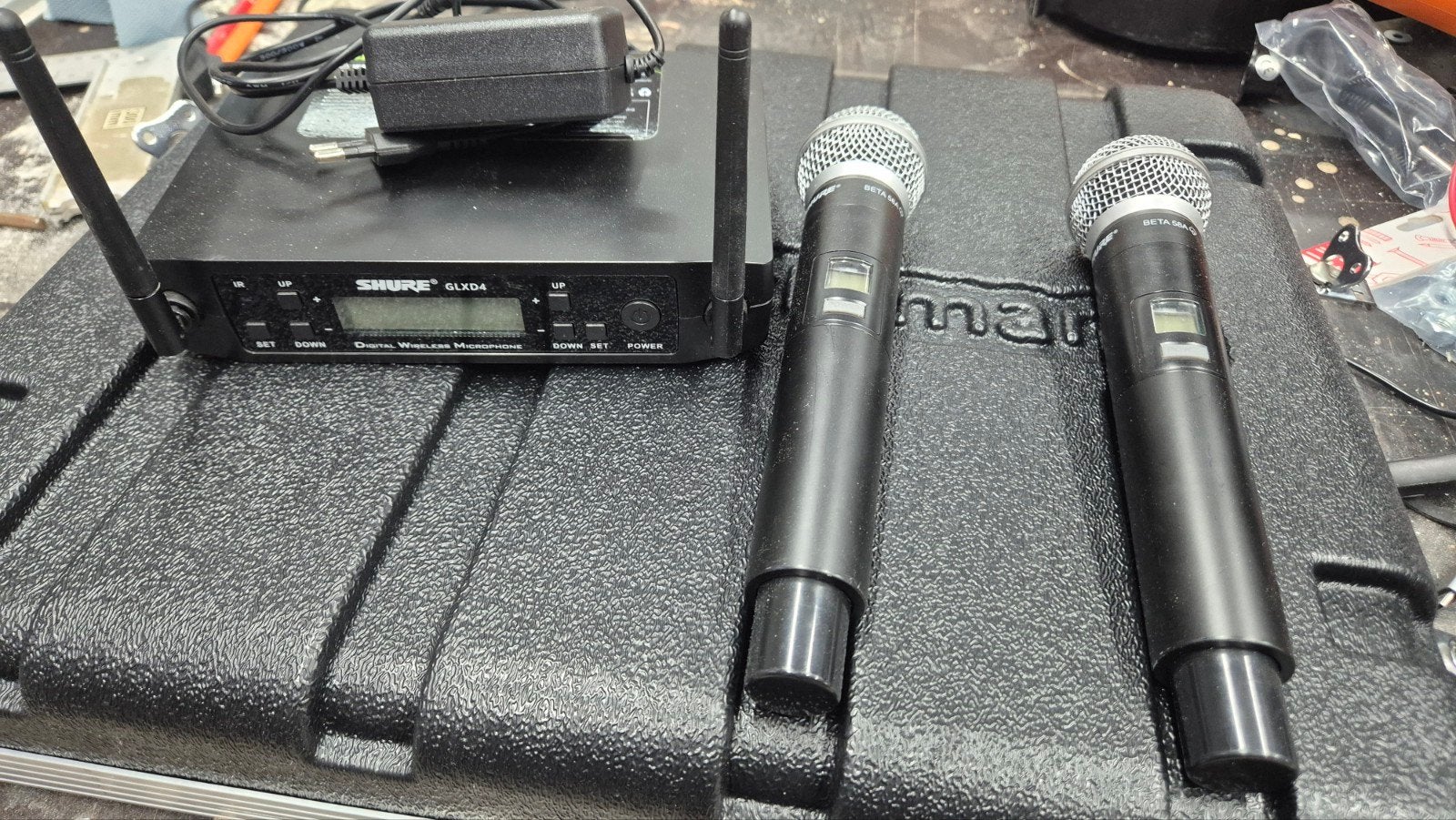 Shure GLXD4 Draadloze Microfoon Set met 2x Beta58A, Muziek en Instrumenten, Ophalen of Verzenden, Gebruikt, Zangmicrofoon, Draadloos
