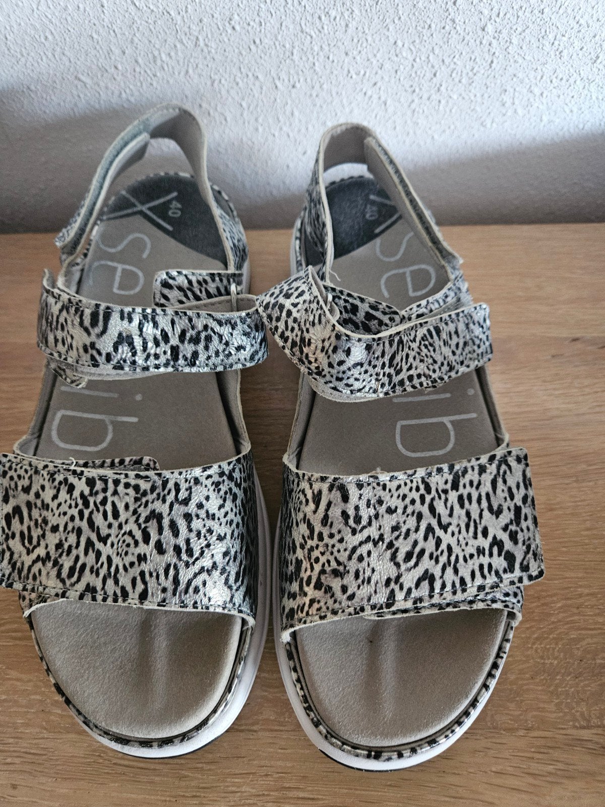 Xsensible sandalen panterprint maat 40 ZGAN, Ophalen of Verzenden, Zo goed als nieuw, Sandalen of Muiltjes