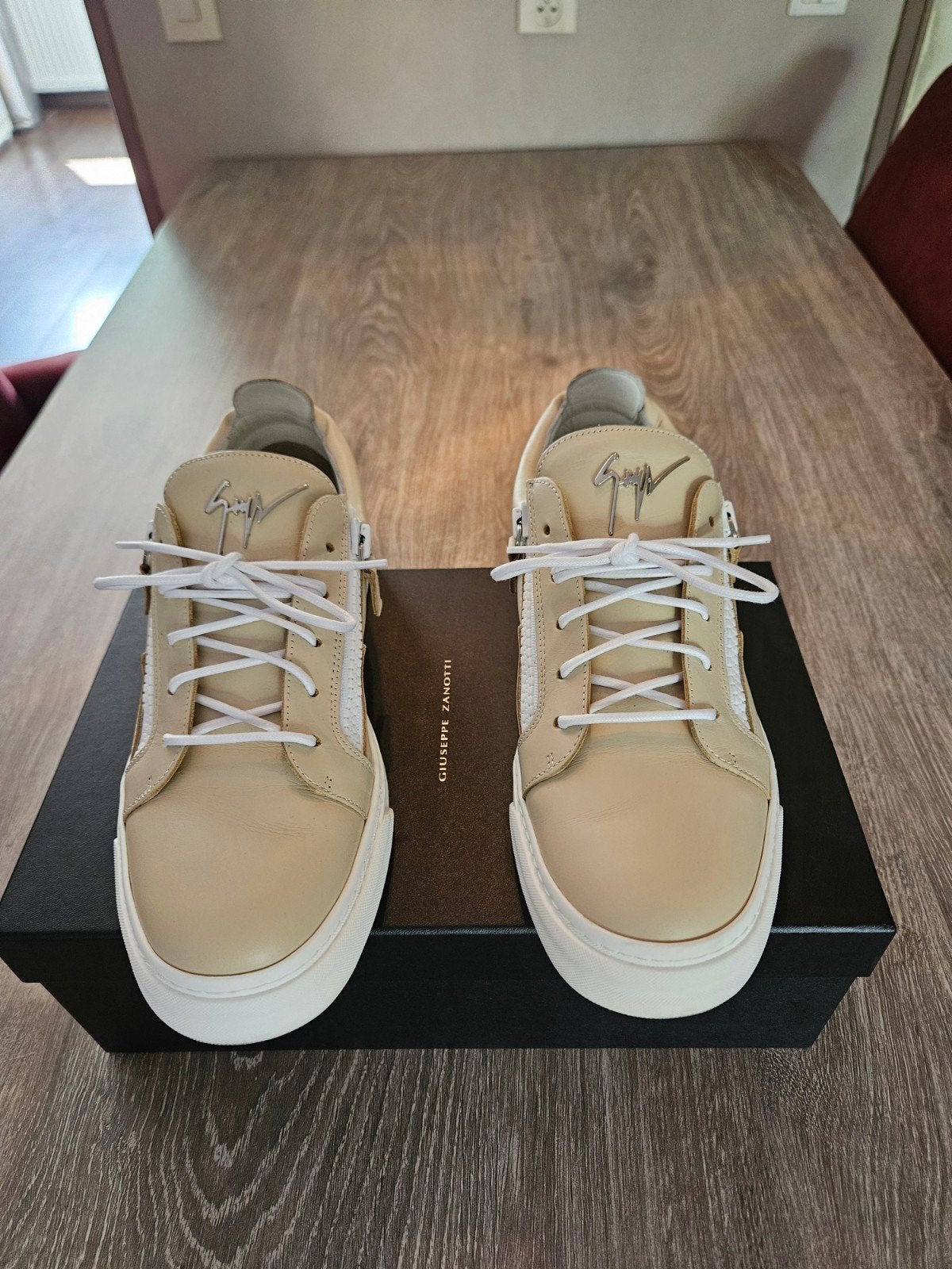 Giuseppe Zanotti schoenen heren beige maat 43 als nieuw!, Kleding | Heren, Schoenen, Overige kleuren, Giuseppe Zanotti, Ophalen of Verzenden
