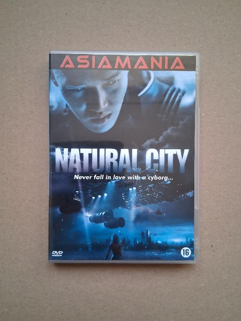 Natural City, Vanaf 16 jaar, Verzenden, Zo goed als nieuw, Science Fiction