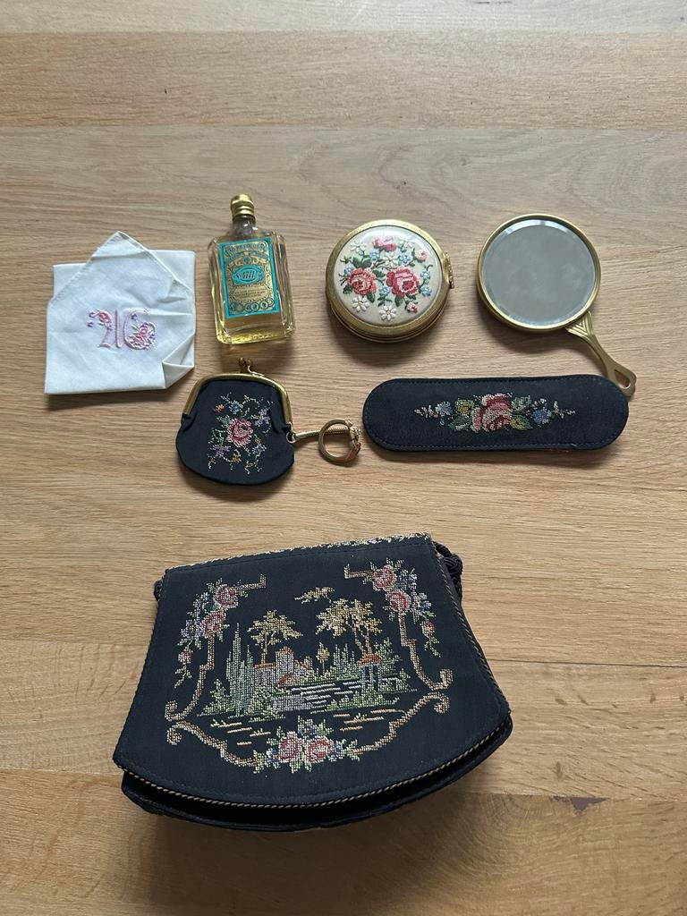 Vintage Petit Point Accessoires Set: Tas, Portemonnee & Meer, Ophalen of Verzenden, Gebruikt, Zwart, Avondtasje
