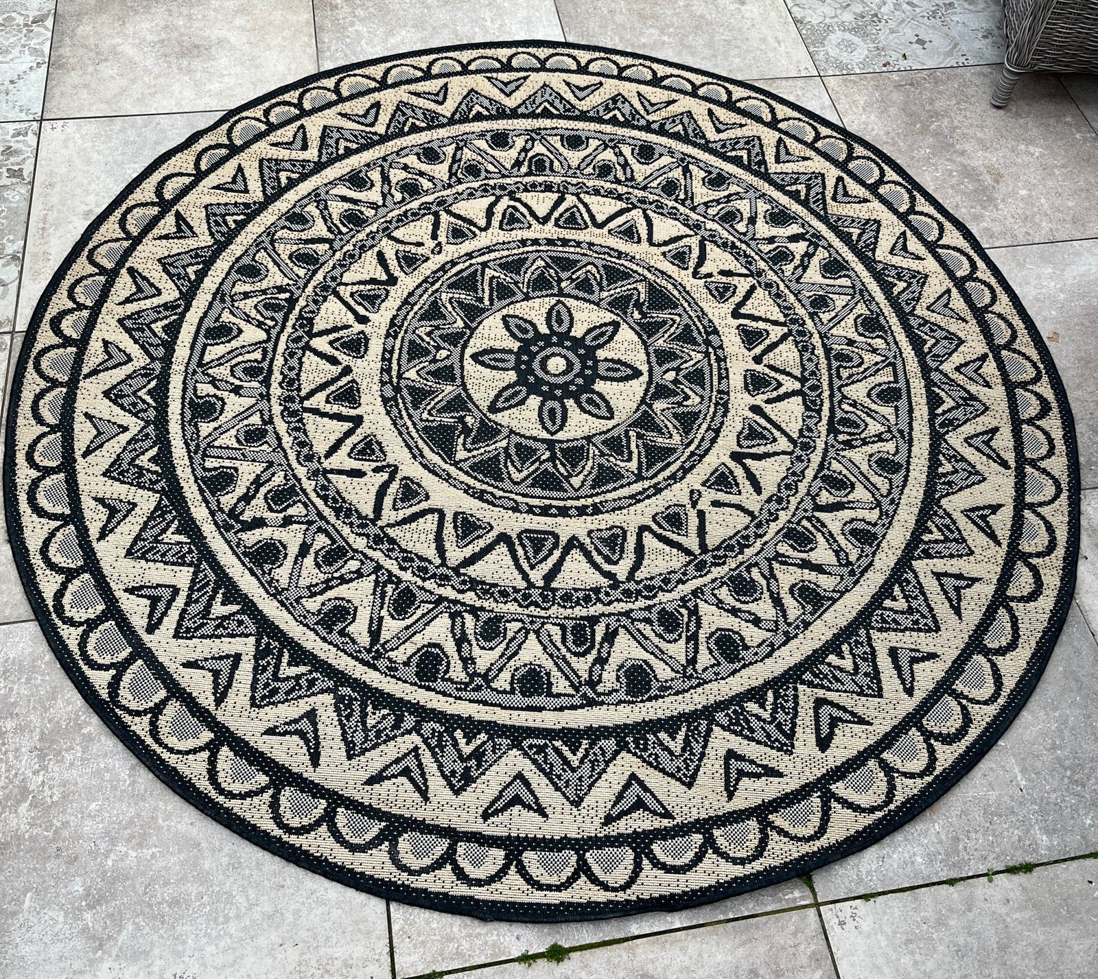 Rond kleed met etnisch patroon, diameter 198 cm, Huis en Inrichting, Gebruikt, Zwart, 150 tot 200 cm, Rond