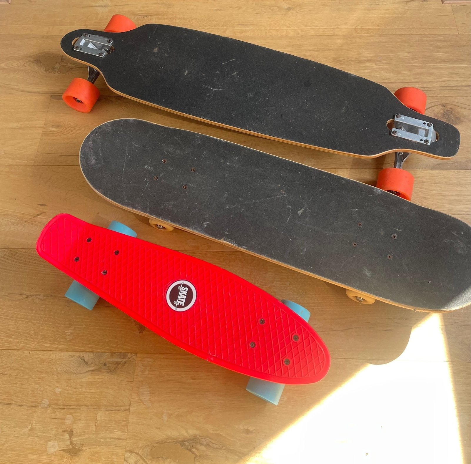 Set van drie boards (incl. 1 longboard Black dragon ), Sport en Fitness, Skateboarden, Ophalen, Gebruikt, Longboard