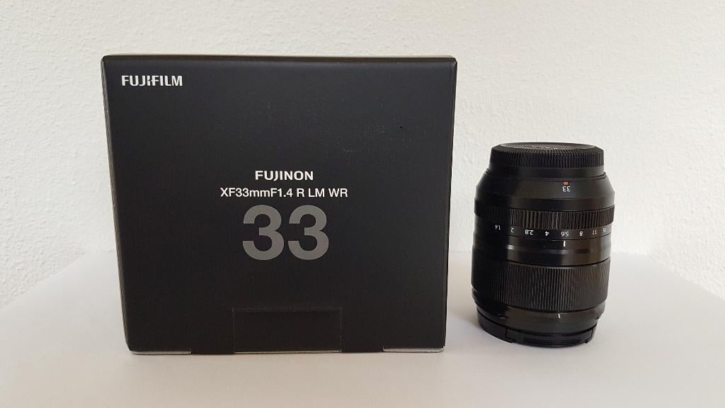 Fujifilm XF 33mm f / 1.4 R LM WR Objectief + Extra Zonnekap, Verzenden, Zo goed als nieuw, Standaardlens