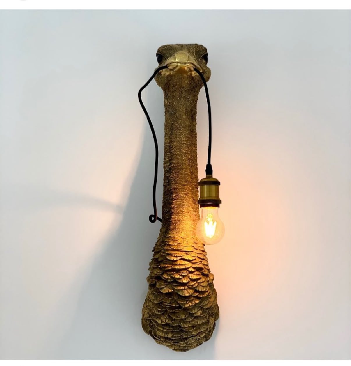 Unieke struisvogel wandlamp - Goudkleurig, Ophalen, Overige materialen, E27 (groot), Zo goed als nieuw