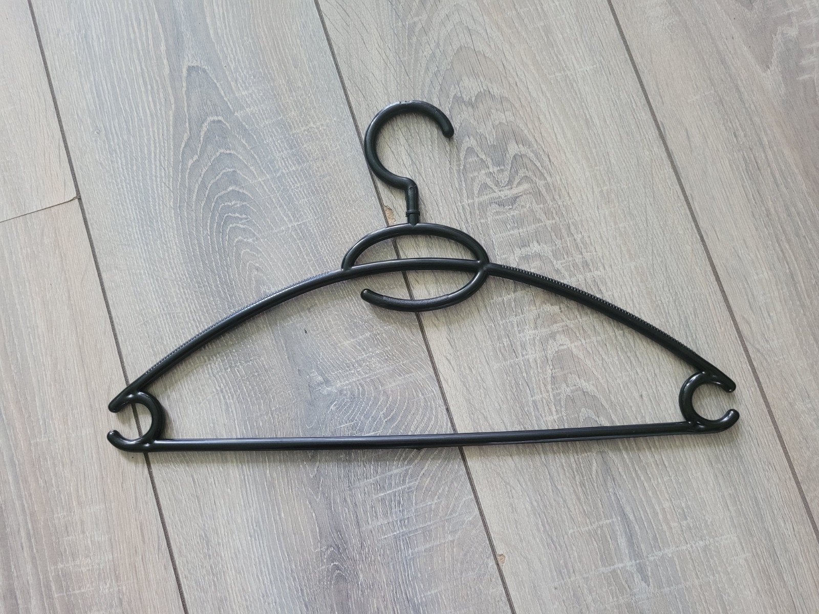 Klerenhangers, Ophalen