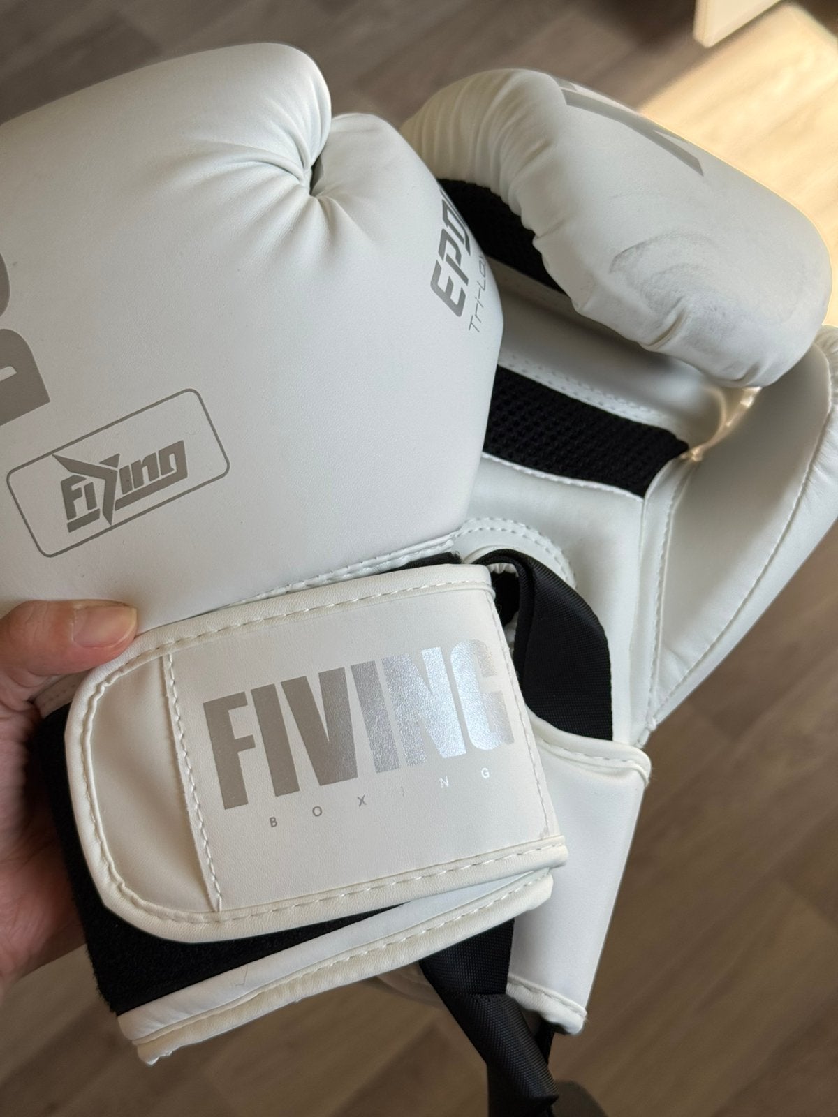 FIVING bokshandschoenen wit – gebruikt, Ophalen of Verzenden, Zo goed als nieuw, Bokshandschoenen