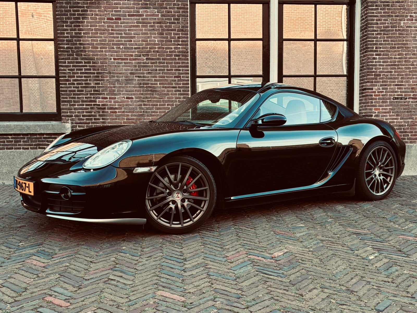 Porsche 987 Cayman S 2005 3.4l handbak 295pk RVS klepuitlaat, Auto's, Porsche, Beige, Leder, 3387 cc, Handgeschakeld