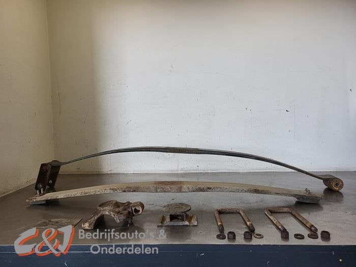 Bladveer achter van een Iveco Daily, Gebruikt, -, Overige automerken, -