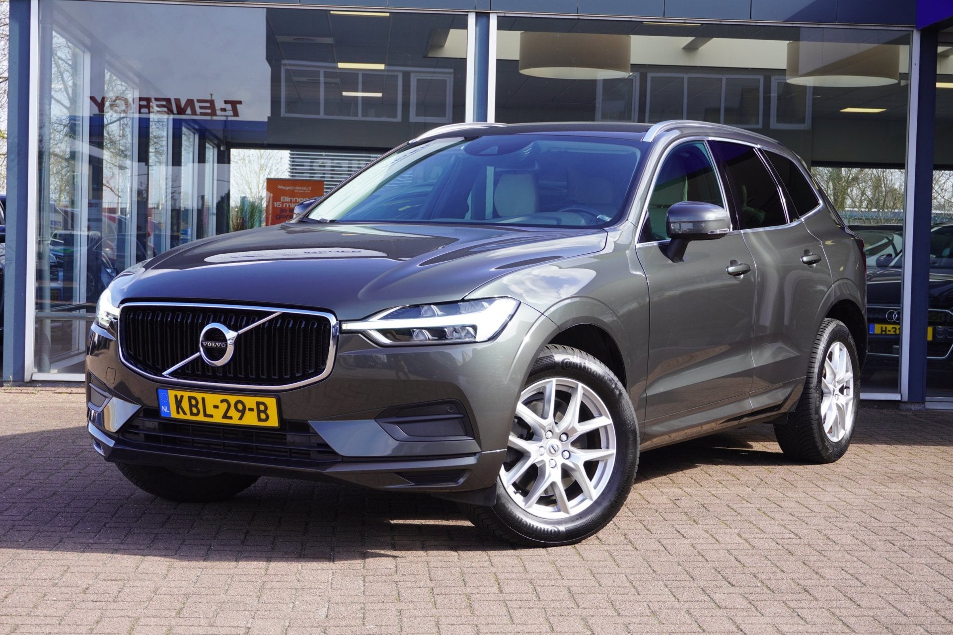 Volvo XC60 2.0 T5 Inscription | Automaat | Airco | Navigatie, Auto's, Gebruikt, 4 cilinders, 1969 cc, Bedrijf