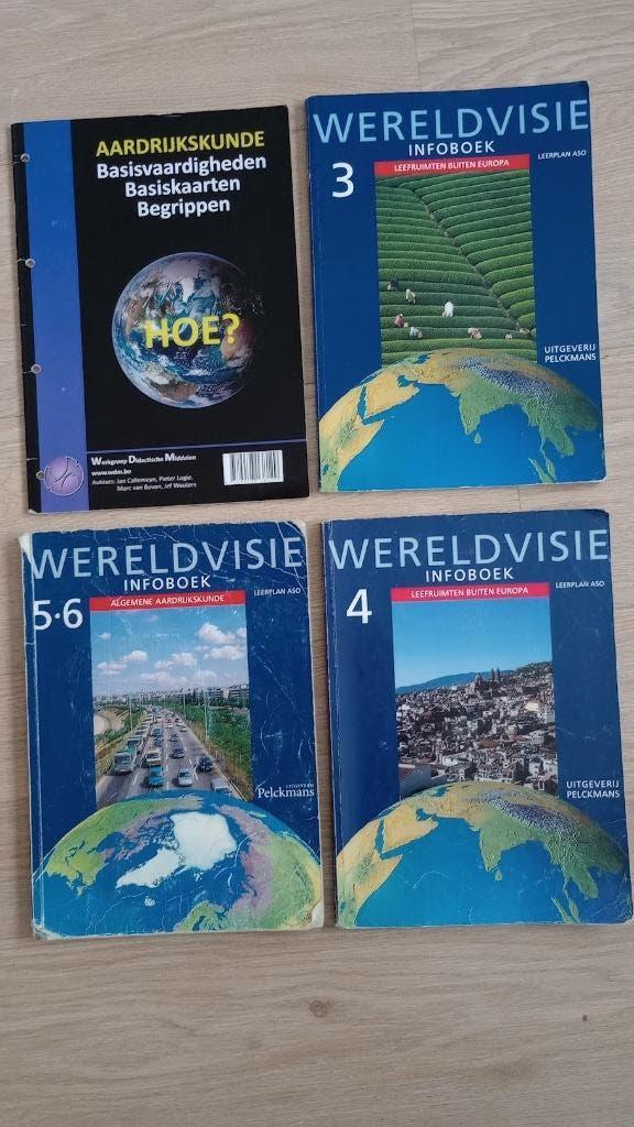4 schoolboeken : aardrijkskunde, Ophalen, Gelezen, Overige niveaus, Aardrijkskunde
