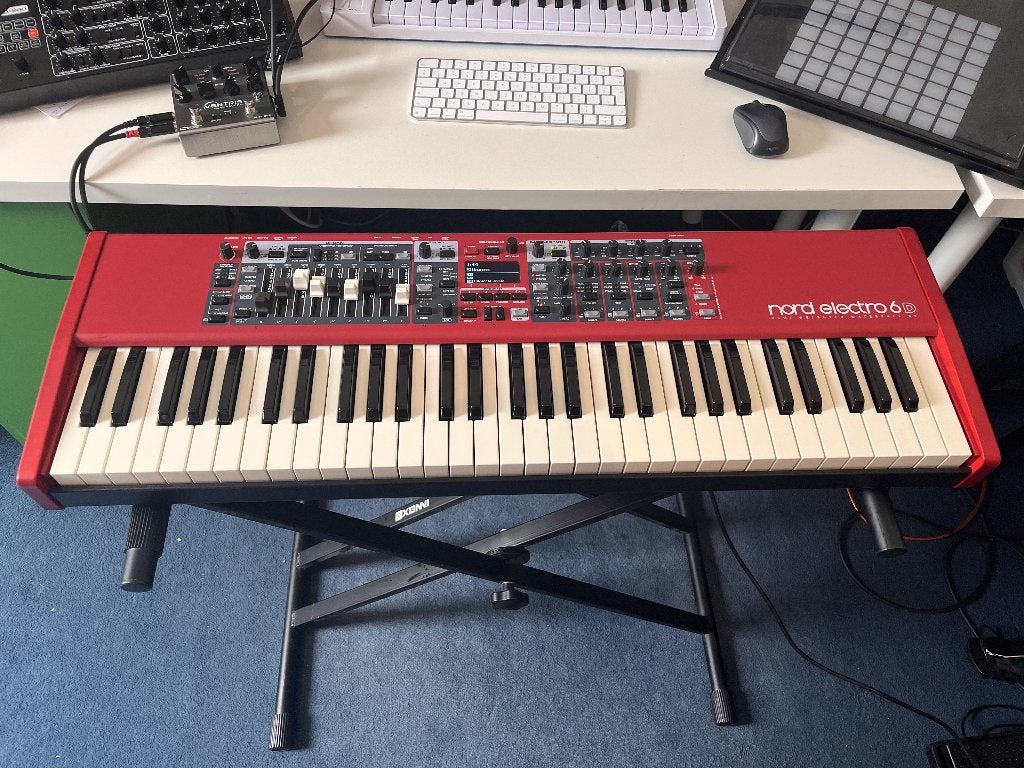 Nord Electro 6D 61 toetsen, met originele Nord tas, 61 toetsen, Zo goed als nieuw, Midi-aansluiting, Ophalen