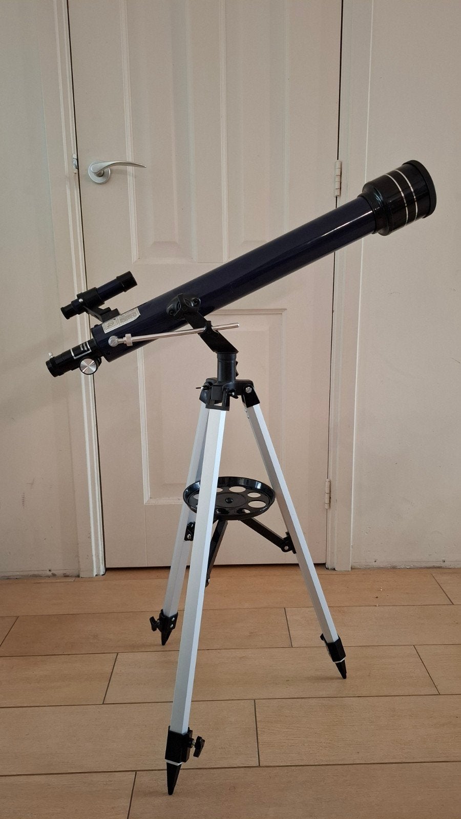 Telescoop 60/700 met statief en accessoires, Lenzentelescoop (refractor), Met statief, Ophalen of Verzenden, Zo goed als nieuw