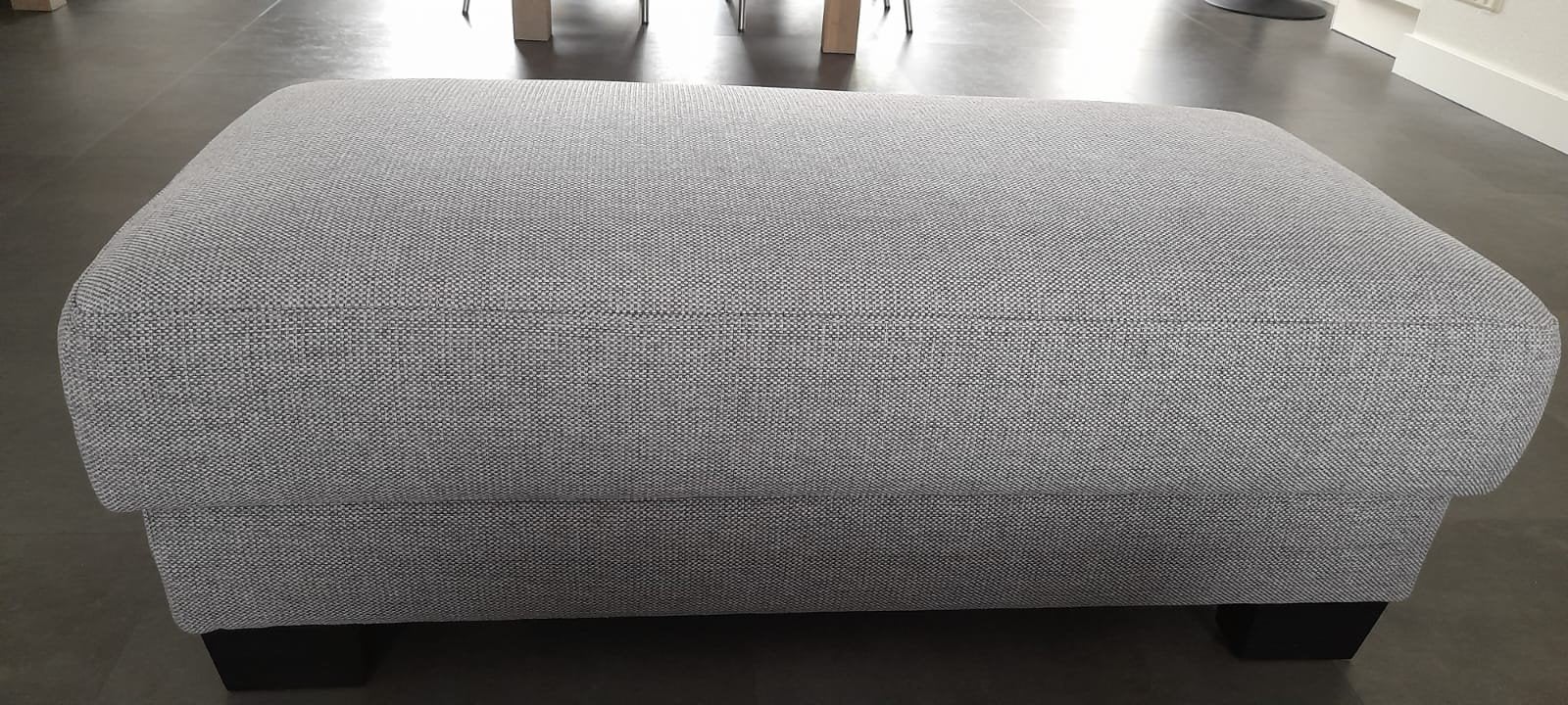 Zo goed als nieuwe poef Henzel en Hazel 125x60x42 cm, 50 tot 75 cm, Ophalen of Verzenden, Zo goed als nieuw, 100 tot 125 cm