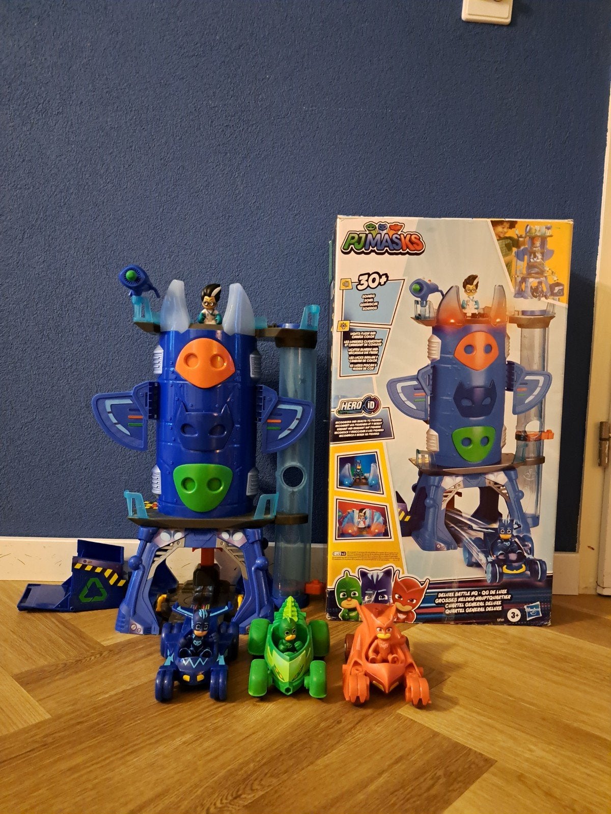 PJ Masks Deluxe Battle HQ met voertuigen en figuren, Ophalen of Verzenden, Gebruikt