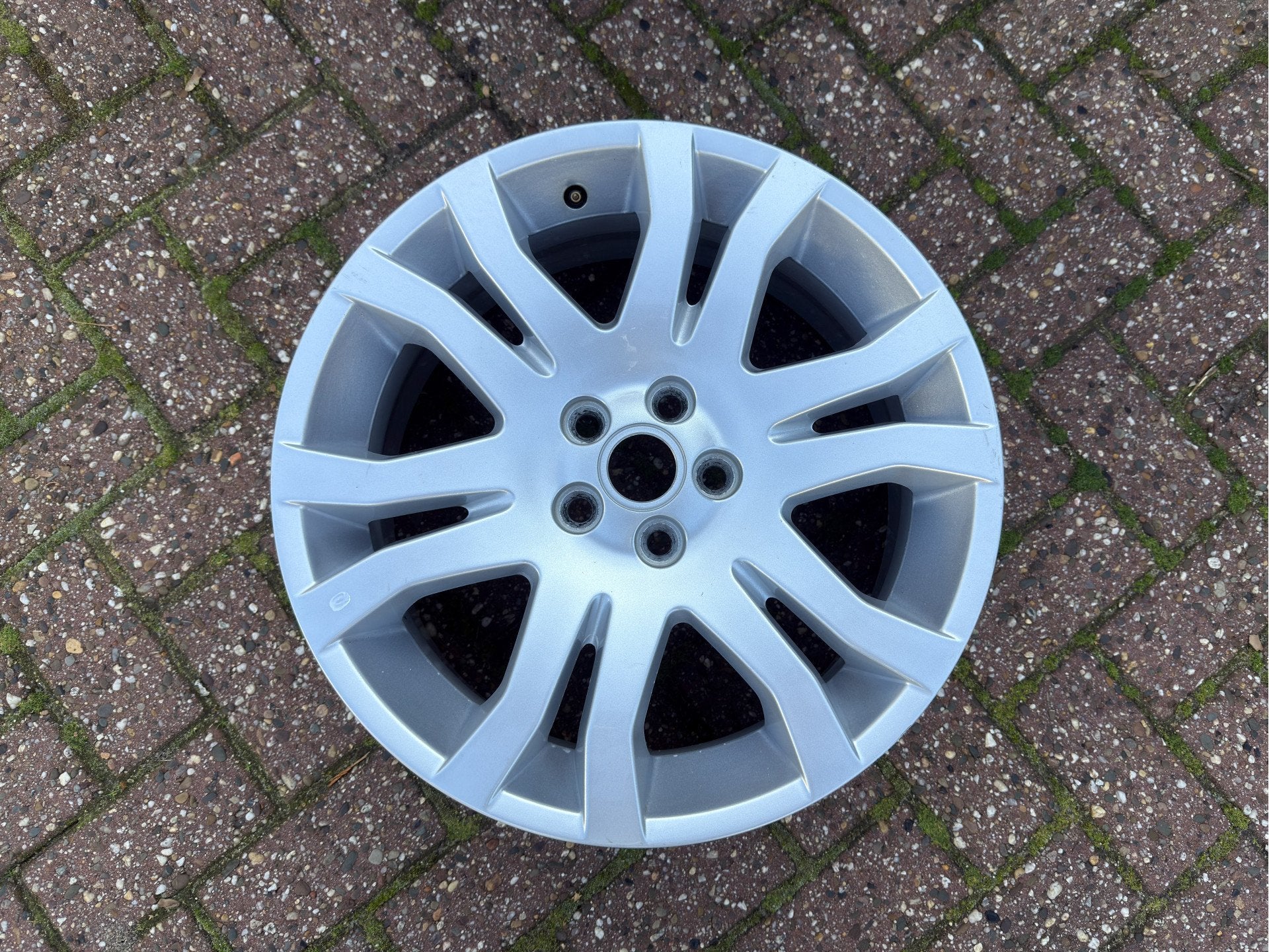 Land Rover Range Rover - 4x 18 inch Originele Velgen!, Autobedrijf J. van Dreven - Land Rover Specialist, Gebruikt, Info@drevenautos.nl