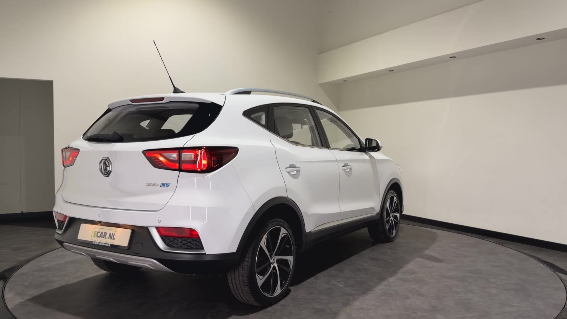 MG ZS EV Luxury 45 kWh | Panoramadak | Leder interieur | Key, Auto's, Gebruikt, 273 km, ZS, 1507 kg