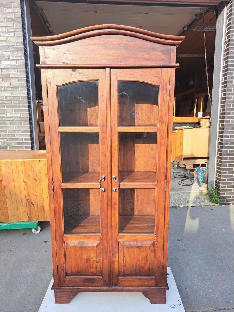 Teakhouten hardhouten vitrinekast Met 3x verlichting, Huis en Inrichting, Kasten | Vitrinekasten, Ophalen, RoDeKo Volendam, R.kooij65@gmail.com