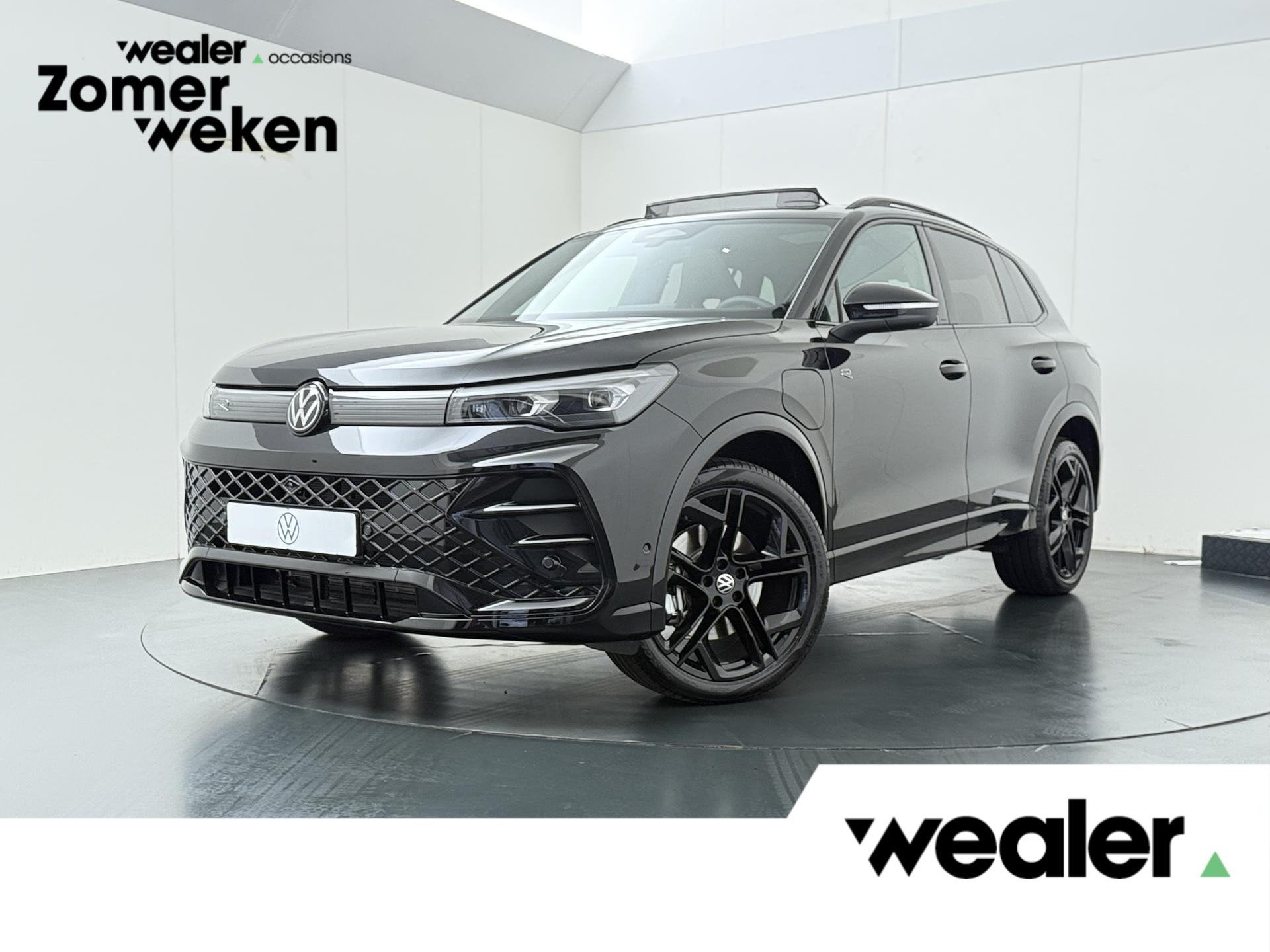 Volkswagen Tiguan 1.5 eHybrid R-Line Edition | 272 PK | SoH, 12 maanden, Stof, 4 cilinders, Zwart